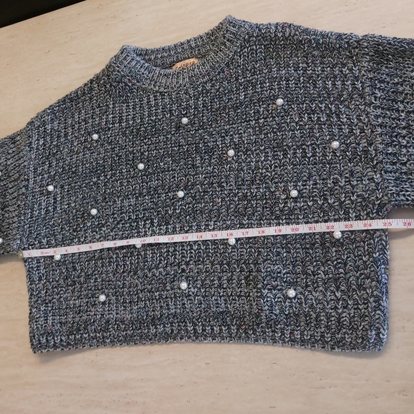 Shop17 Heathered Grey Oversized Chunky Beaded Cropped Thick Knit Sweater - Picture 10 of 13